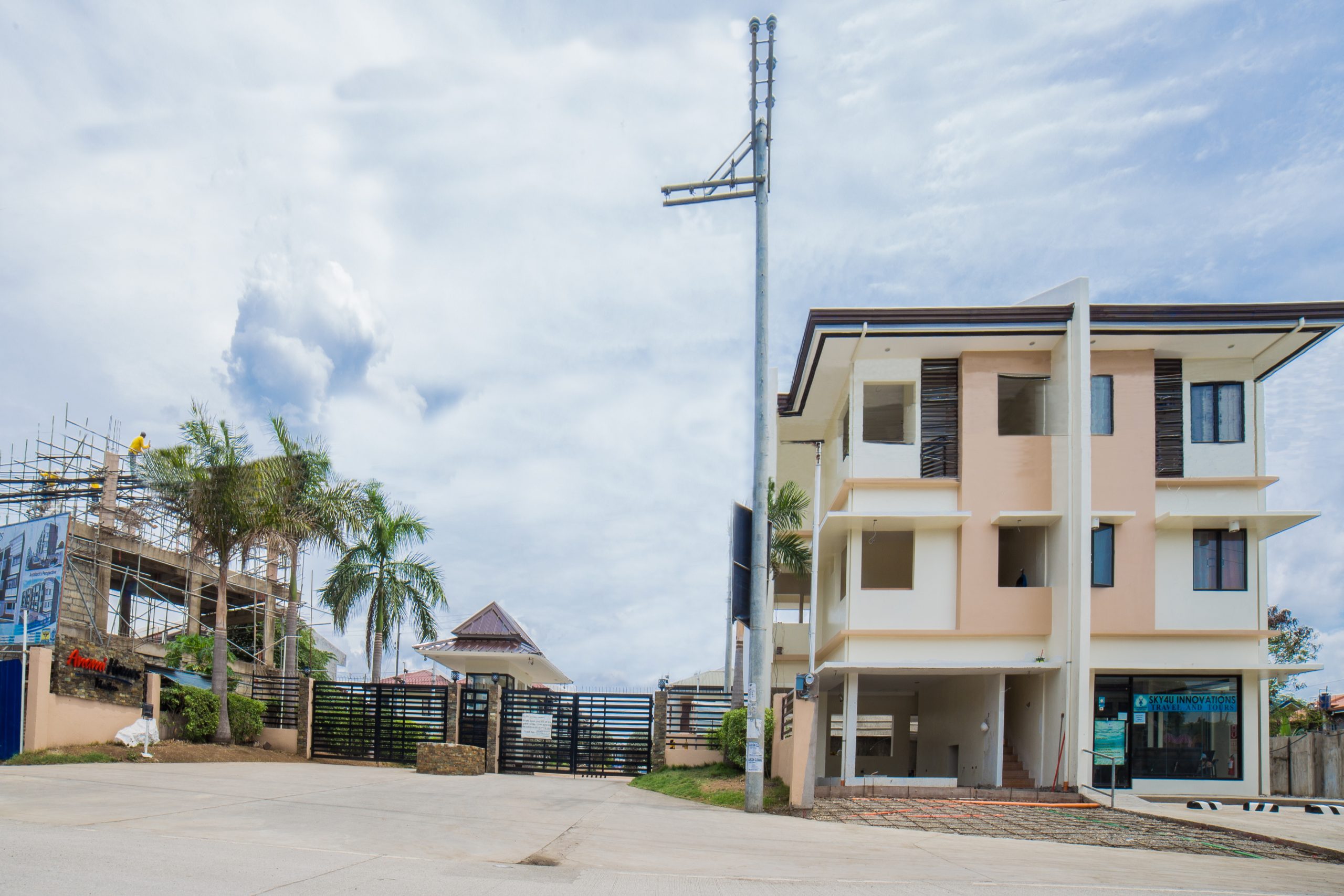 A three-storey Shophouse unit at Anami Homes Mactan